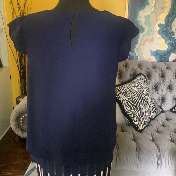 Navy blue cap sleeve blouse - Picture 3 of 7